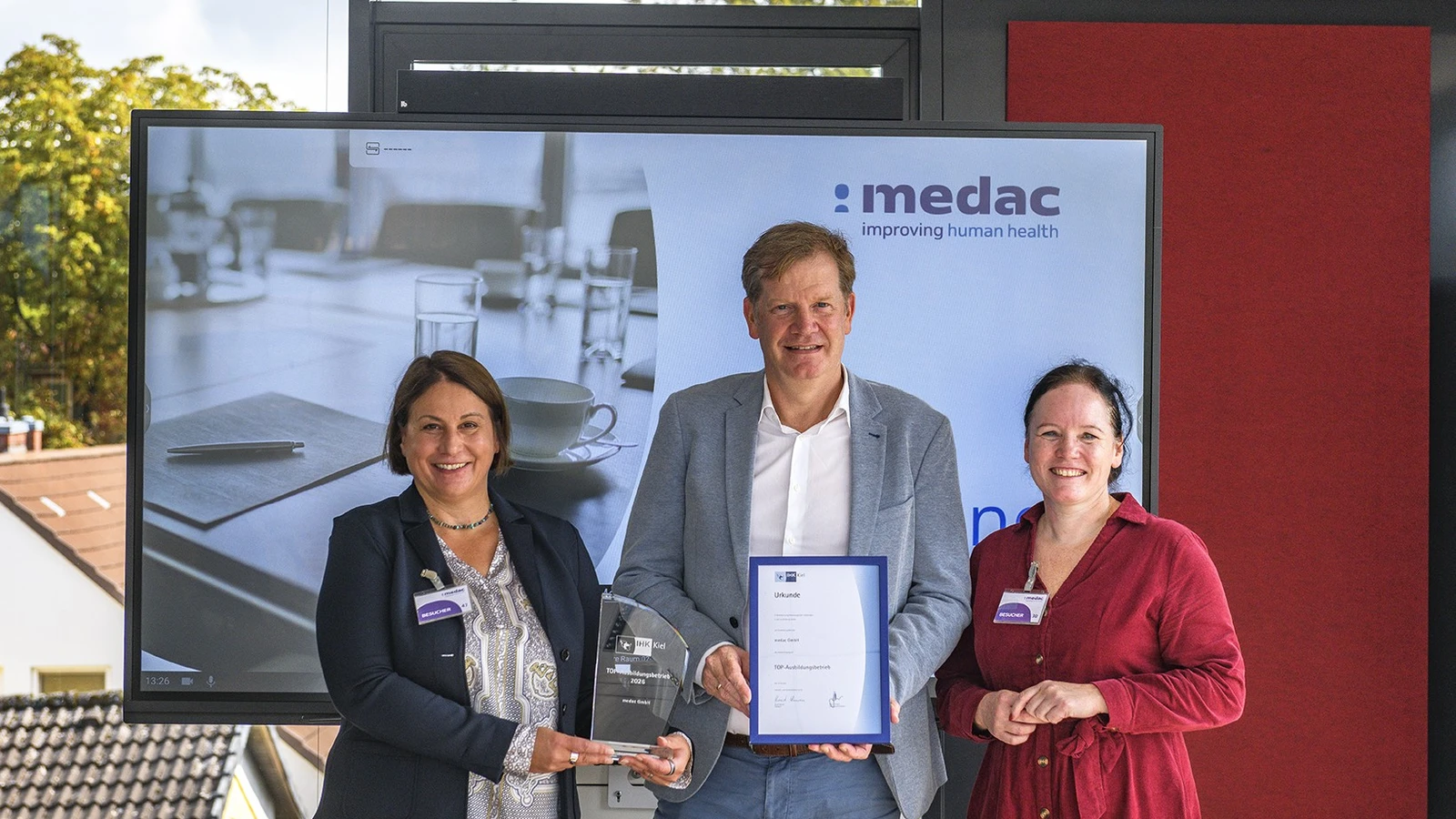 IHK zu Kiel zeichnet medac als „TOP Ausbildungsbetrieb“ aus